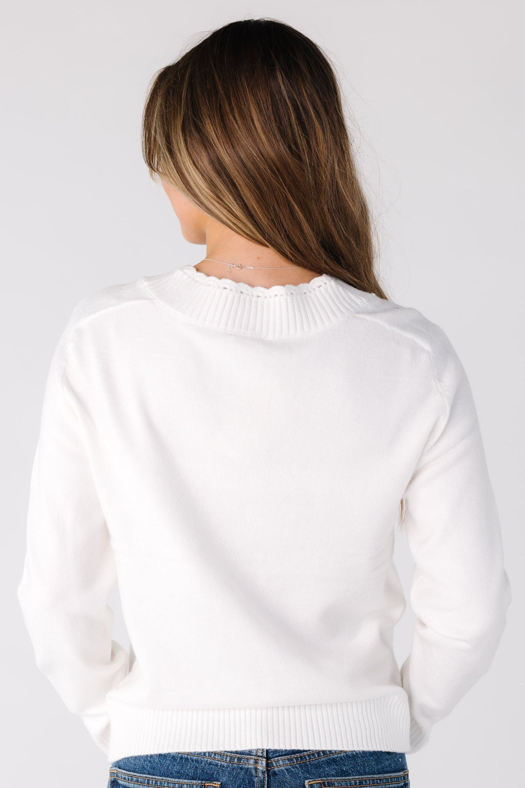 Scallop Edge V-Neck Sweater