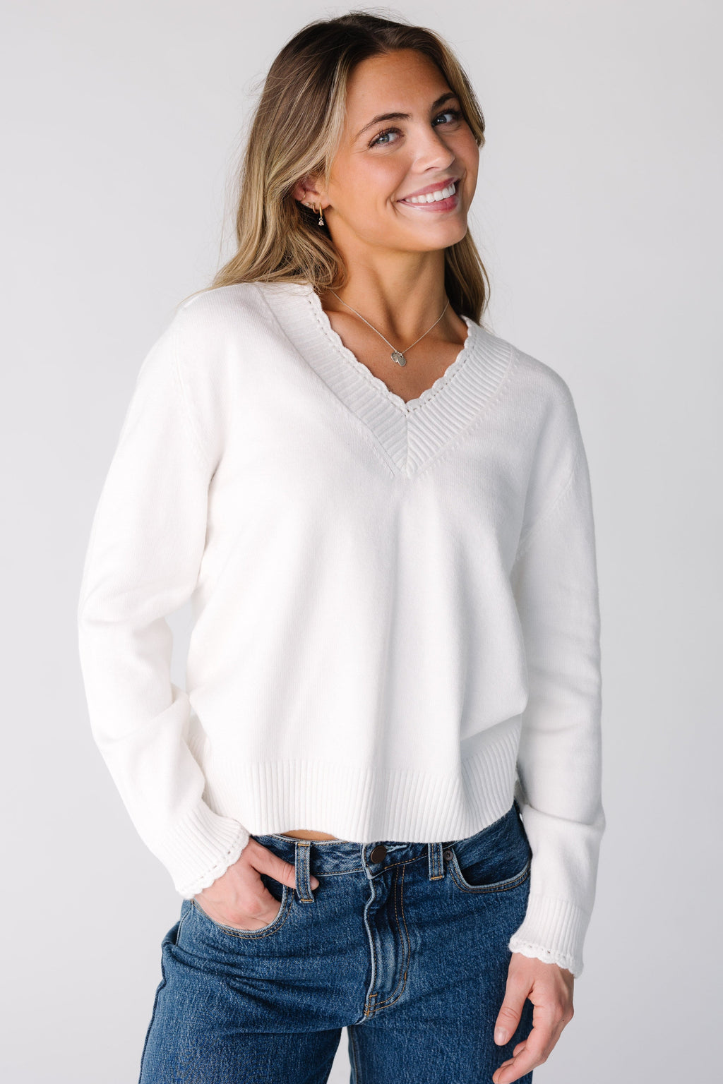 Scallop Edge V-Neck Sweater